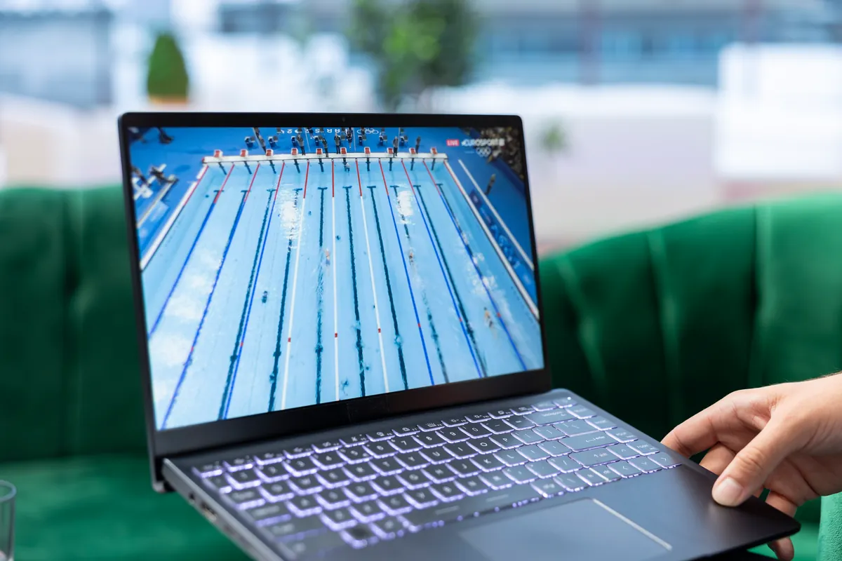 Laptop Pro 15.6 FHD Review: Análisis Completo 2025